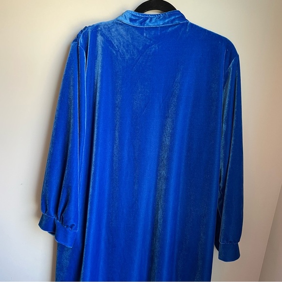 Only Necessities Velvet Blue Nightgown - Size 1X - Picture 8 of 10